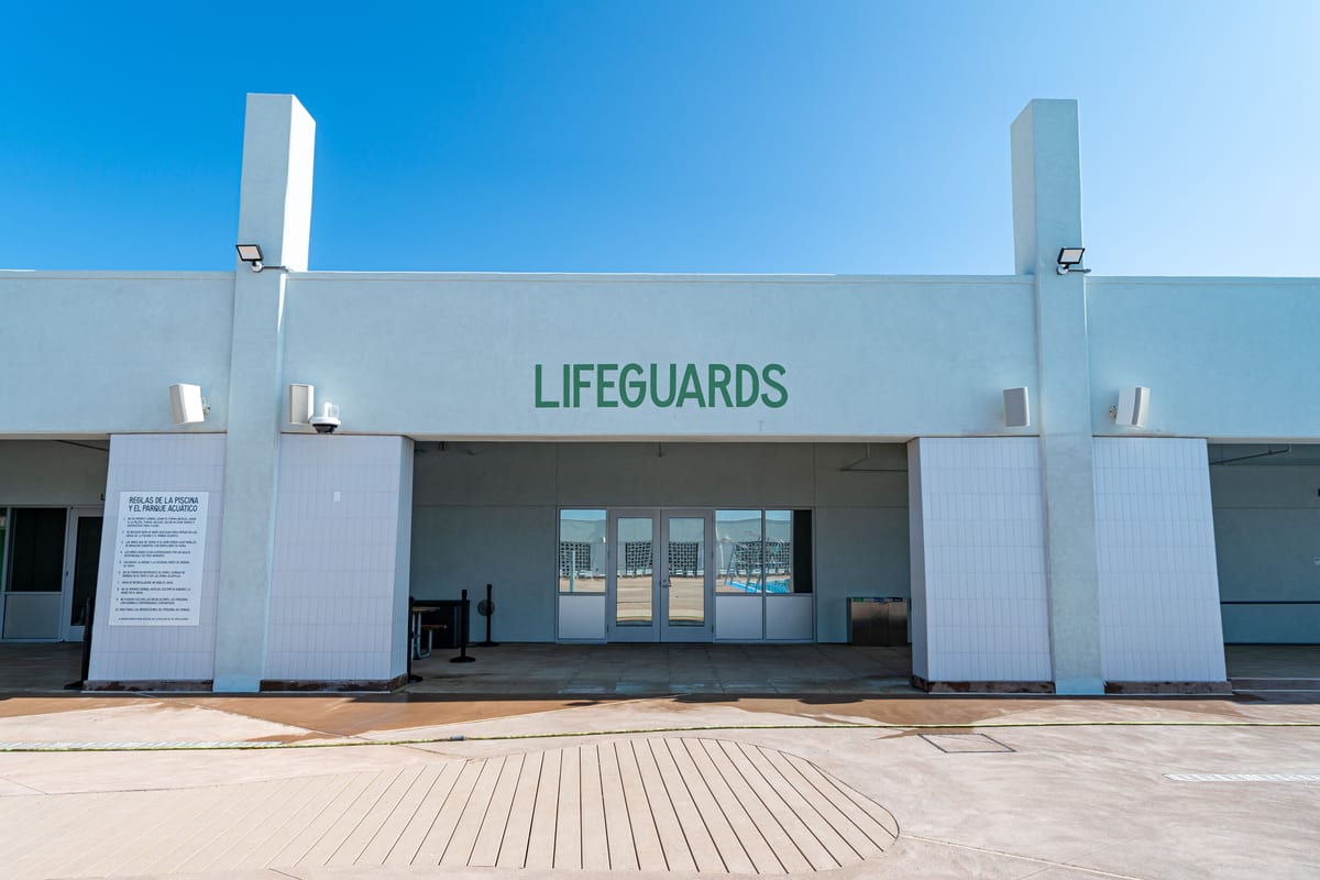 The Lifeguard Station at the East Bathhouse. © New York State Office of Parks, Recreation and Historic Preservation.