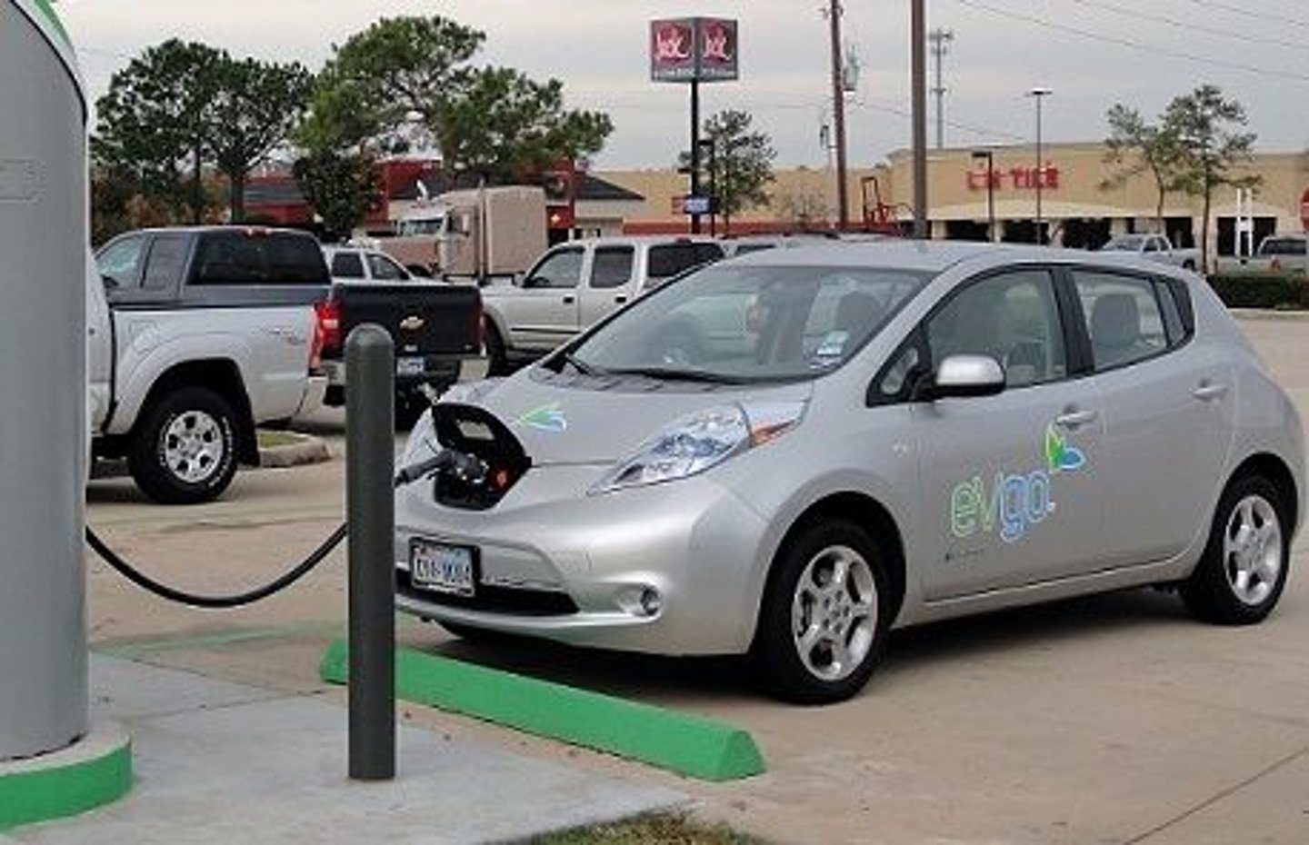 Call for Input: Electric Vehicle Tourism in New York State